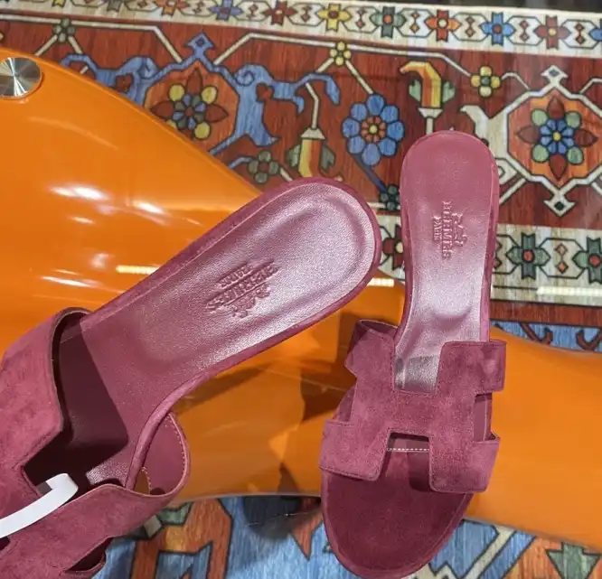 hype Hermes Slippers