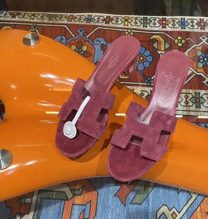 hype Hermes Slippers