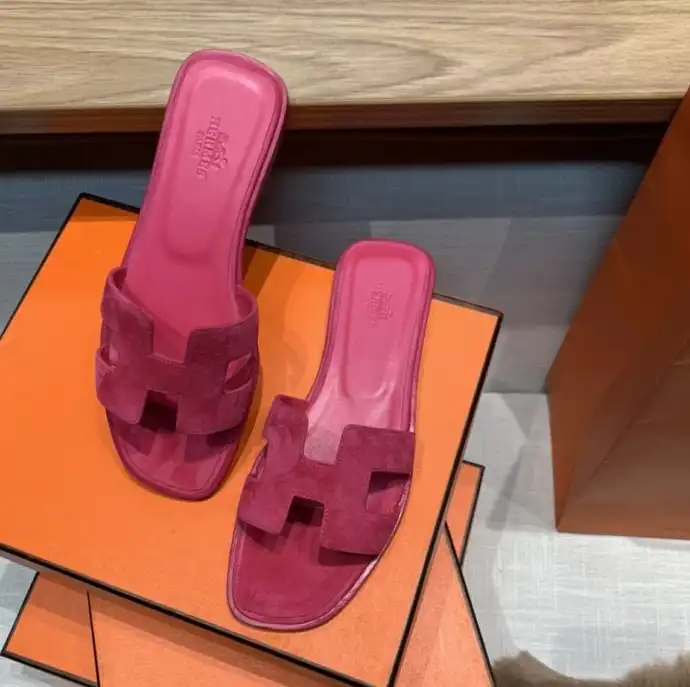 hype Hermes Slippers