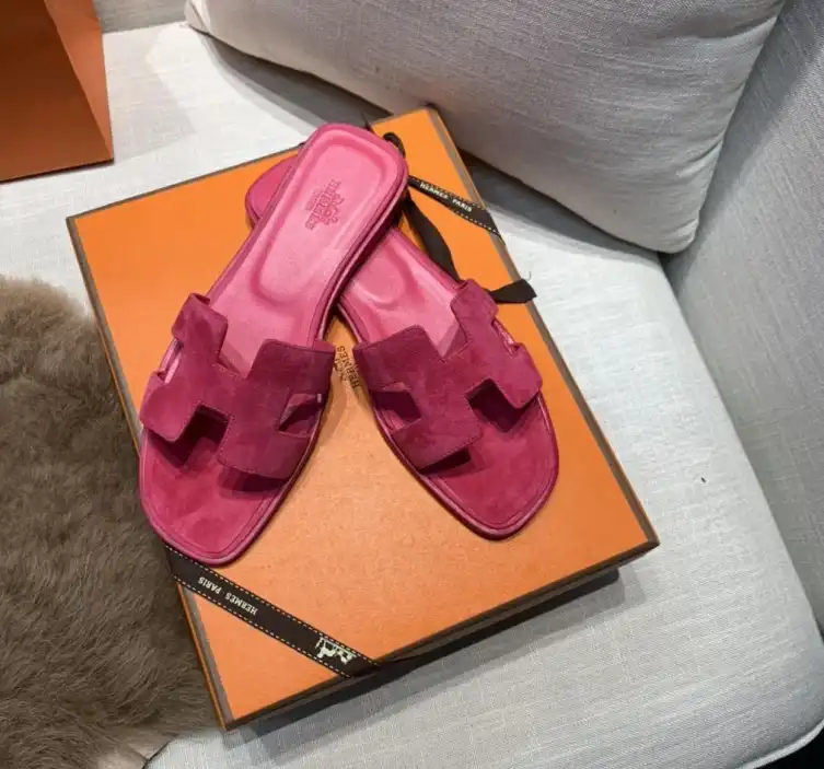 hype Hermes Slippers