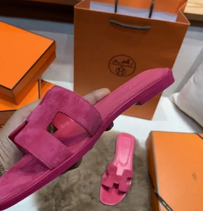 hype Hermes Slippers