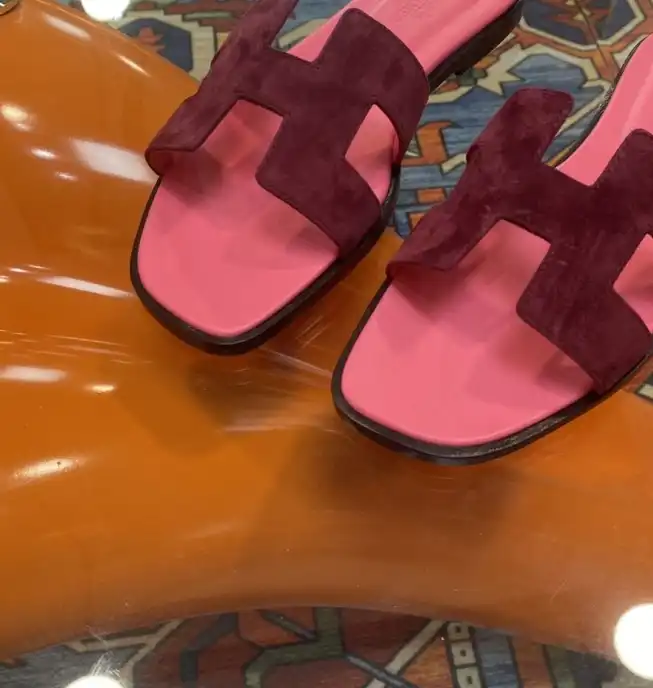 hype Hermes Slippers