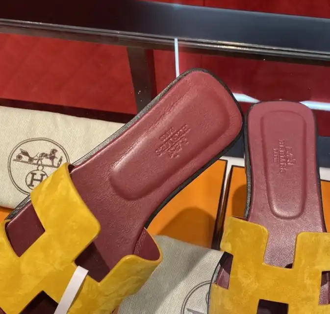 hype Hermes Slippers