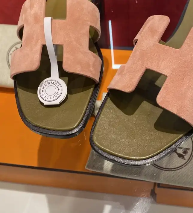 hype Hermes Slippers