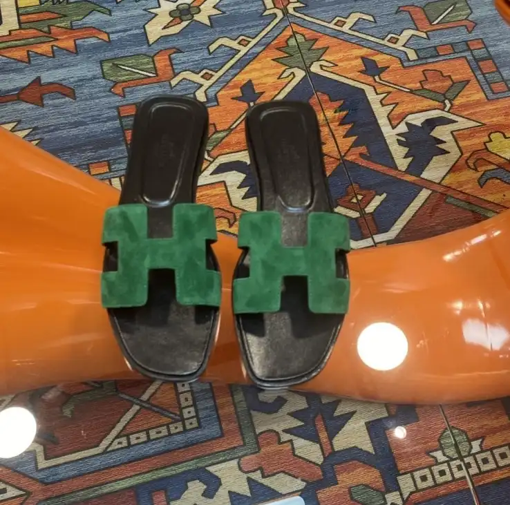 hype Hermes Slippers