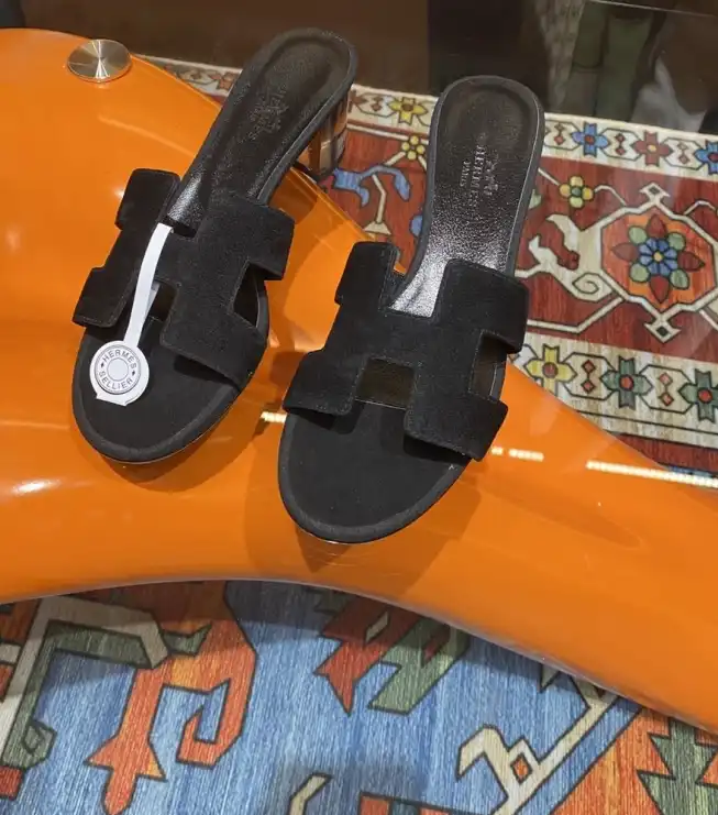 hype Hermes Slippers