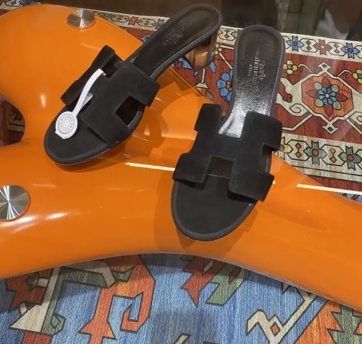 hype Hermes Slippers