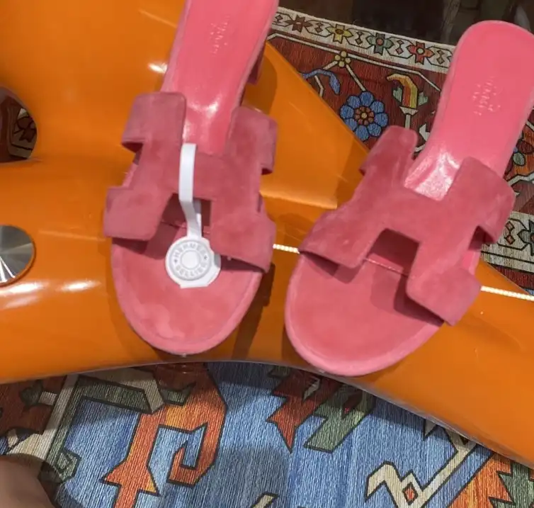 hype Hermes Slippers