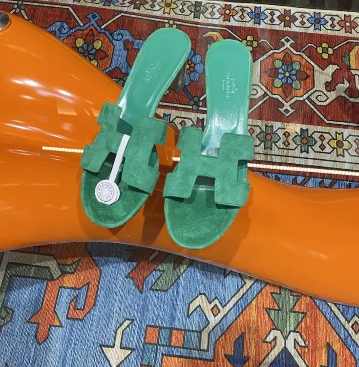 hype Hermes Slippers