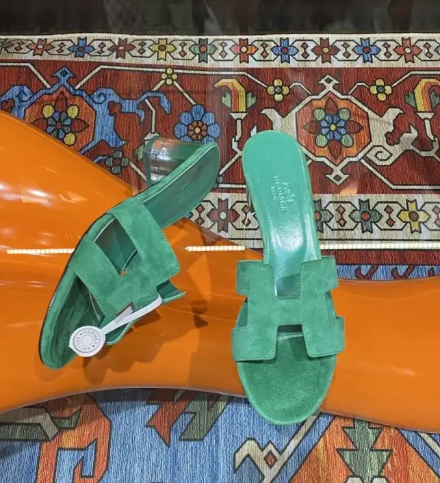 hype Hermes Slippers