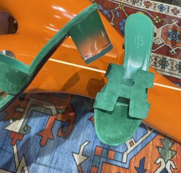 hype Hermes Slippers