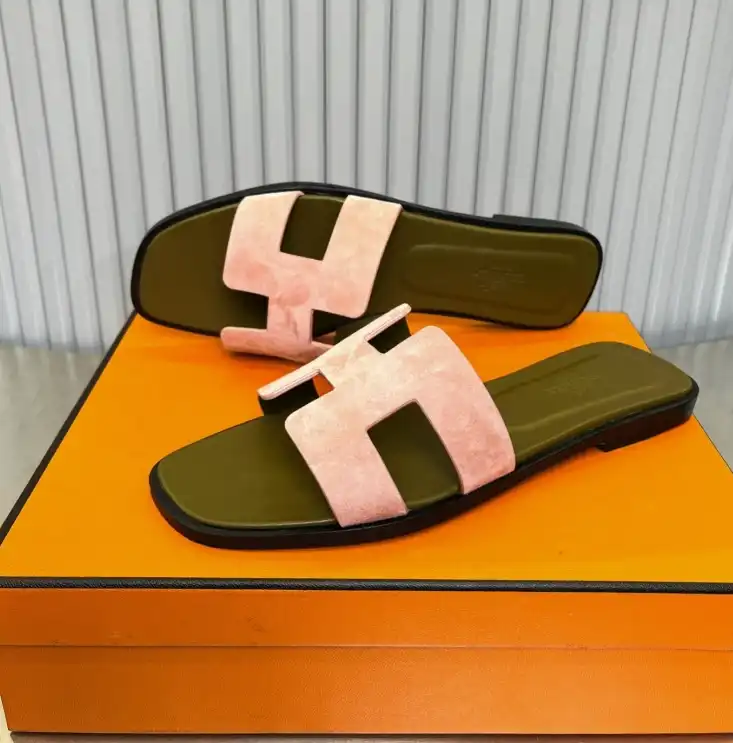 hype Hermes Slippers