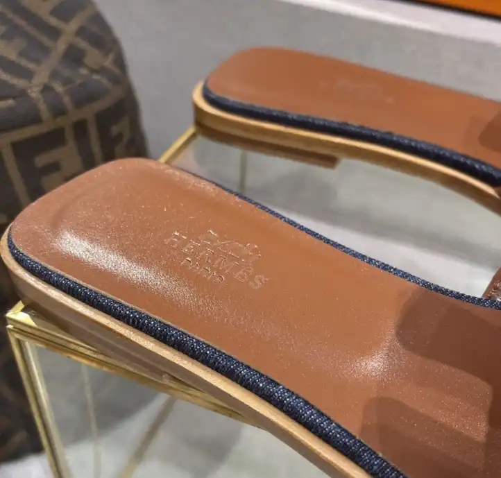 hype Hermes Slippers