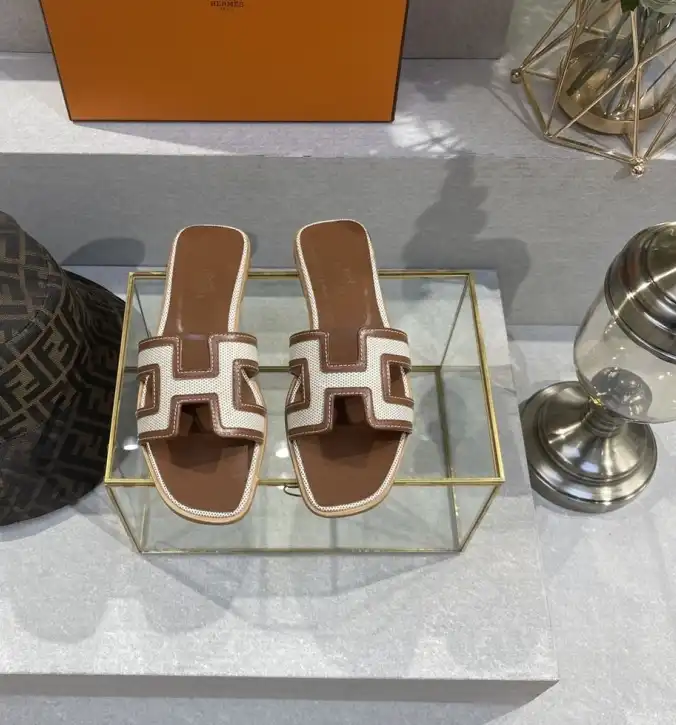 hype Hermes Slippers