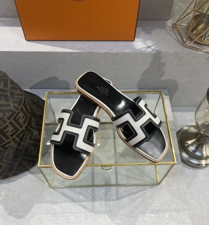 hype Hermes Slippers