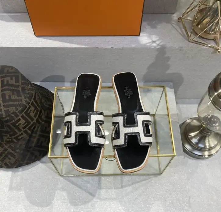 hype Hermes Slippers