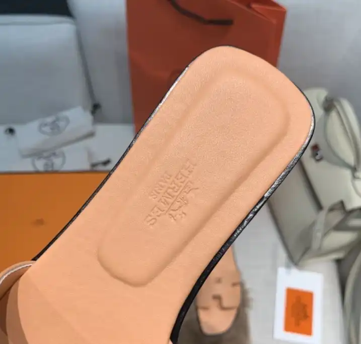 hype Hermes Slippers