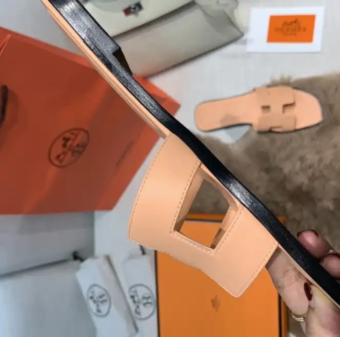 hype Hermes Slippers