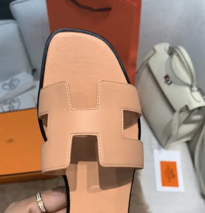 hype Hermes Slippers