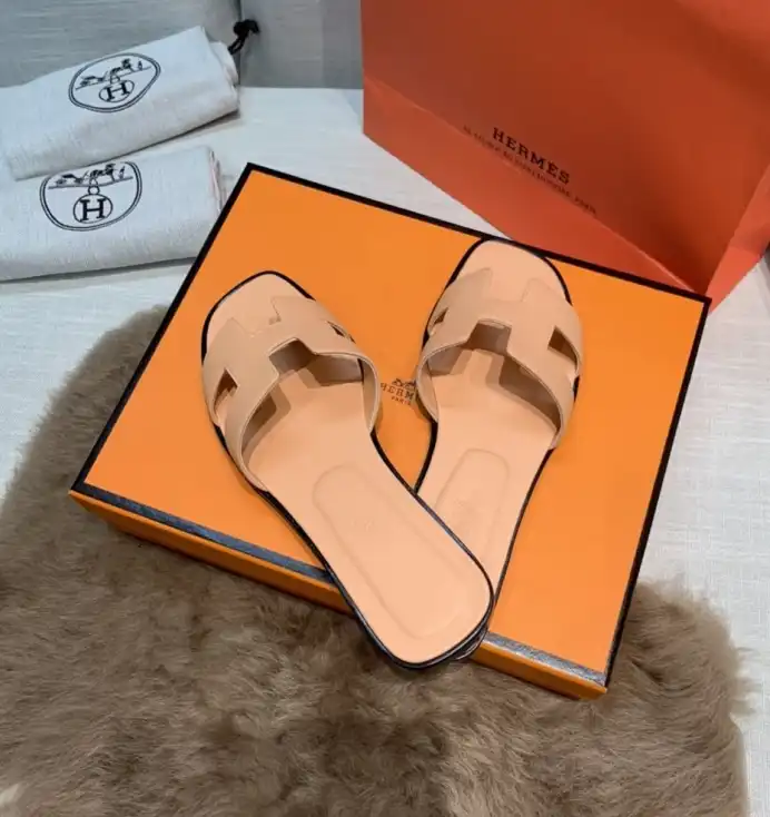 hype Hermes Slippers