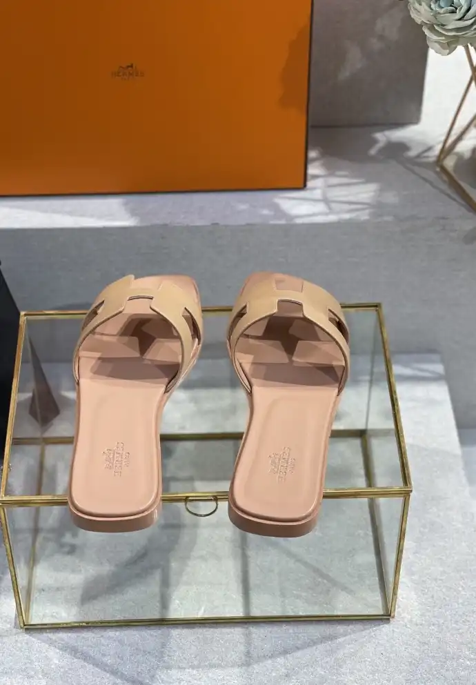 hype Hermes Slippers