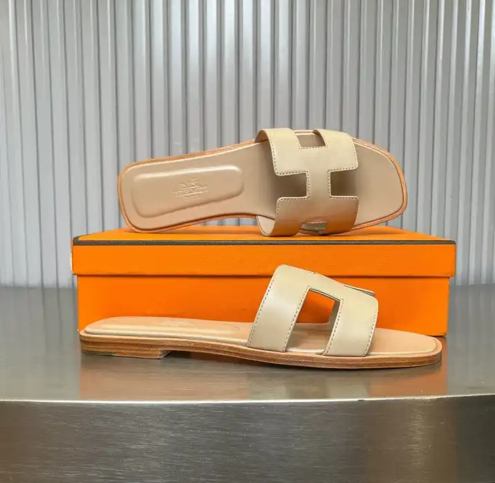 hype Hermes Slippers