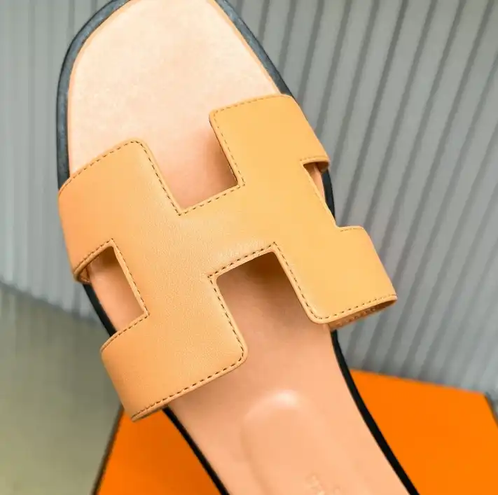 hype Hermes Slippers