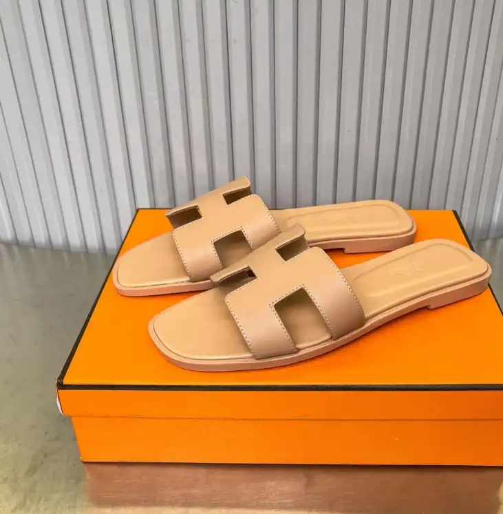 hype Hermes Slippers