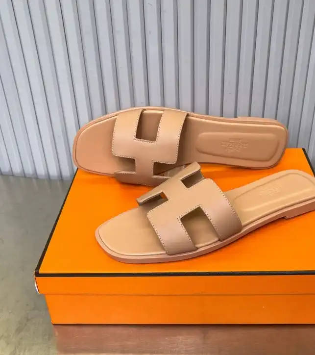 hype Hermes Slippers