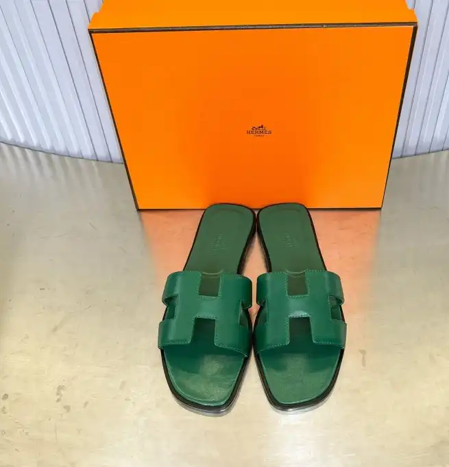 hype Hermes Slippers