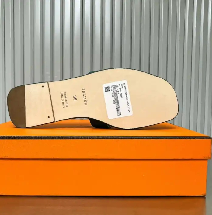 hype Hermes Slippers