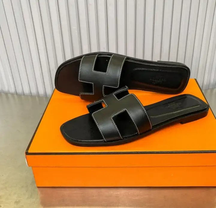 hype Hermes Slippers