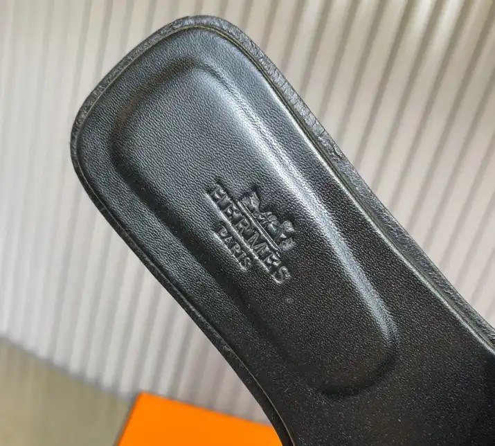 hype Hermes Slippers