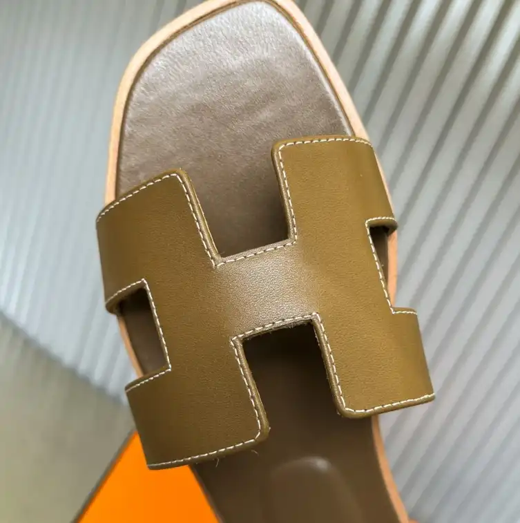 hype Hermes Slippers