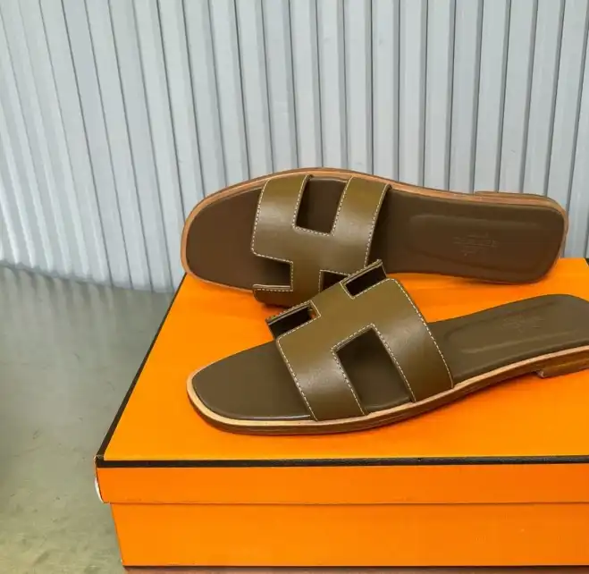 hype Hermes Slippers