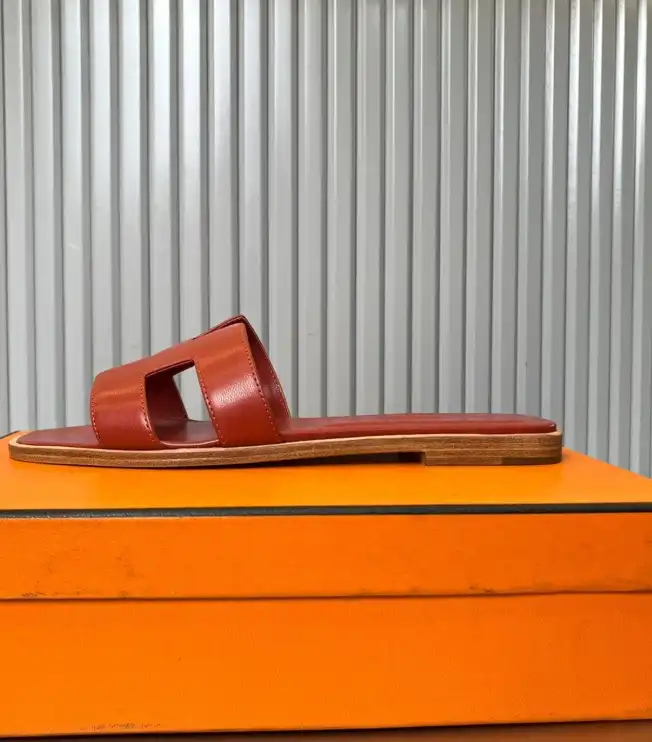 hype Hermes Slippers