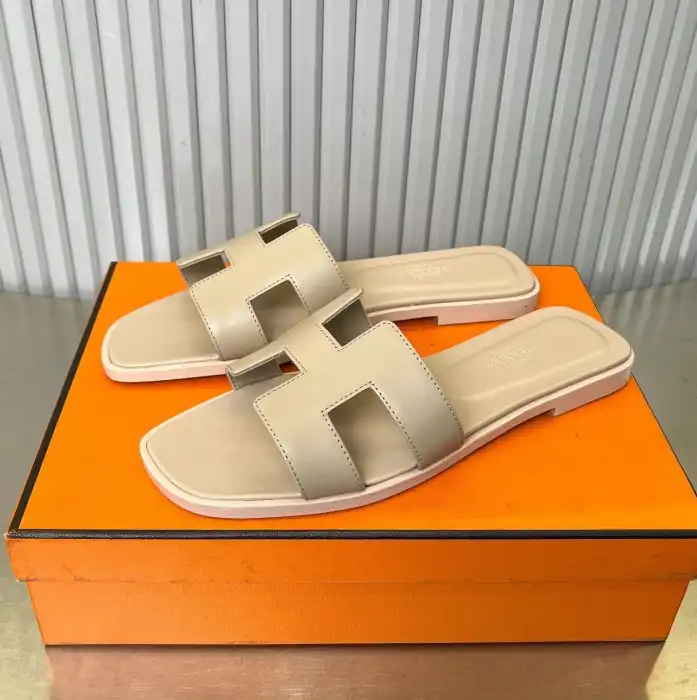 hype Hermes Slippers