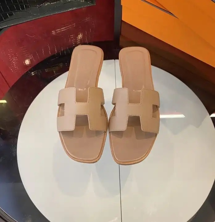 hype Hermes Slippers