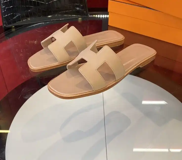 hype Hermes Slippers