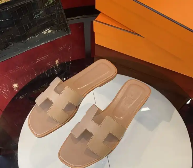 hype Hermes Slippers