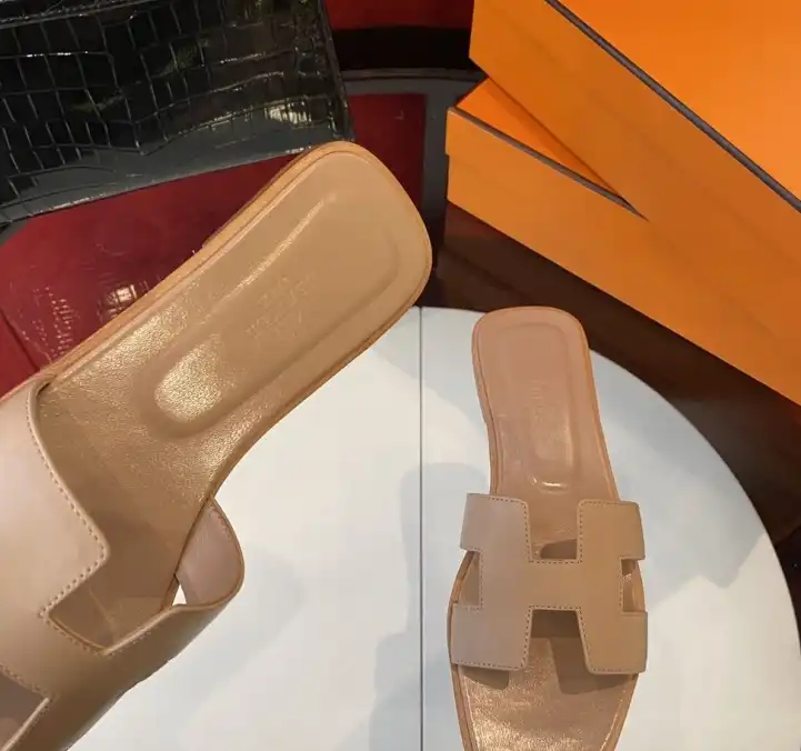 hype Hermes Slippers