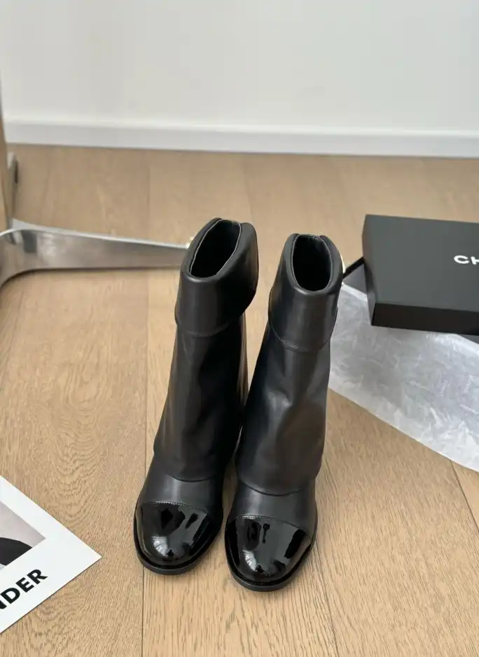 hype Chanel Boots