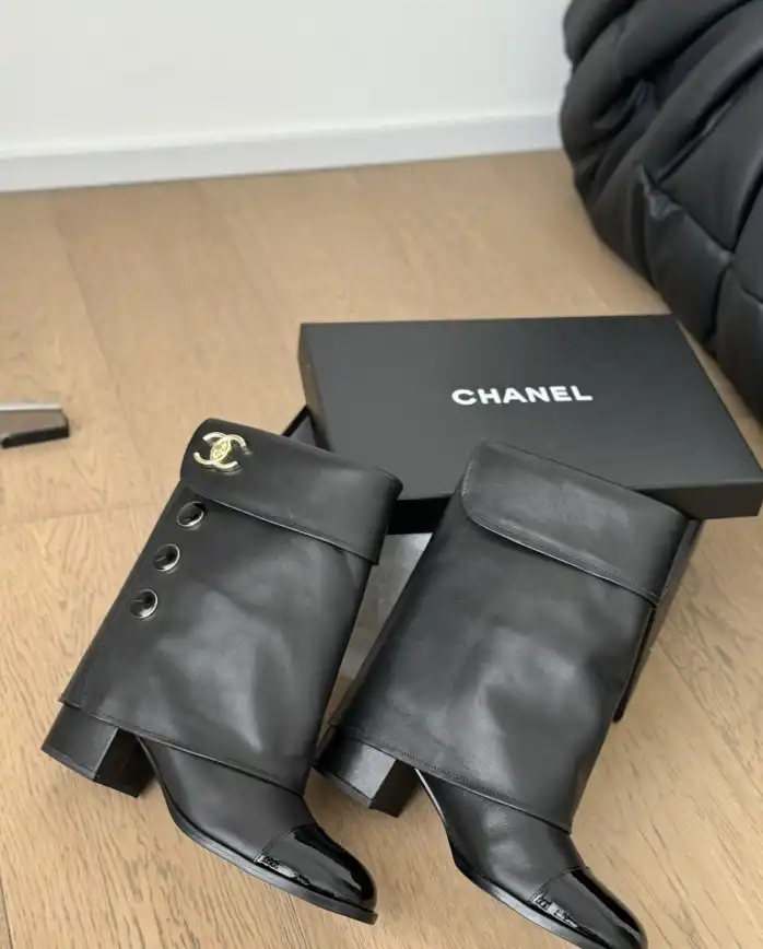 hype Chanel Boots