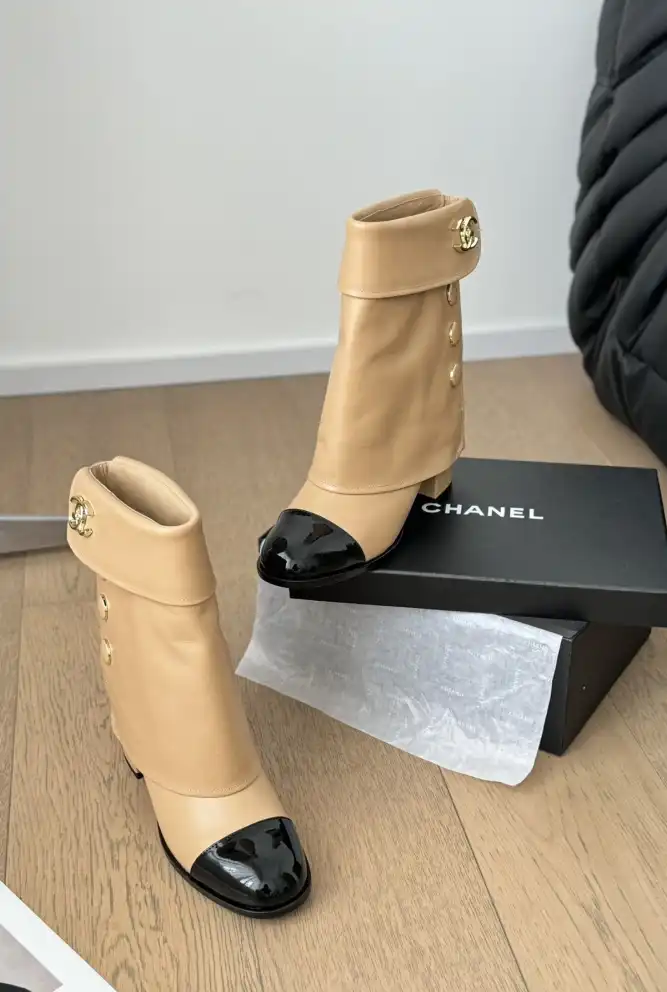 hype Chanel Boots