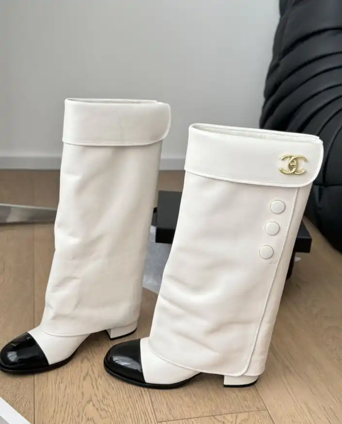 hype Chanel Boots