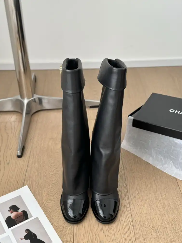 hype Chanel Boots