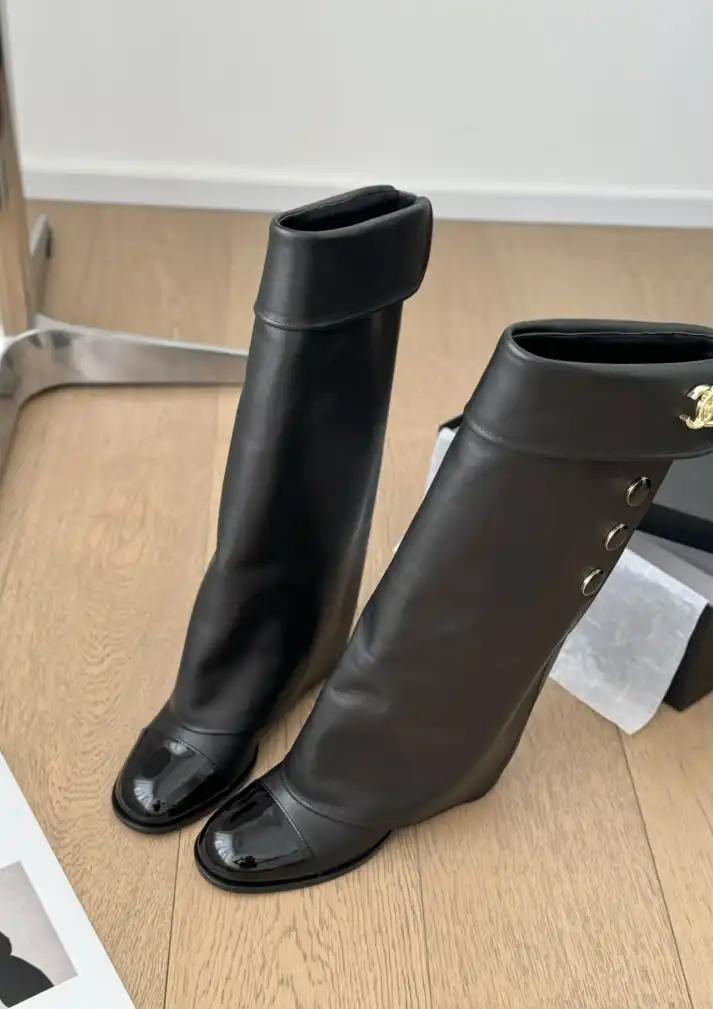 hype Chanel Boots