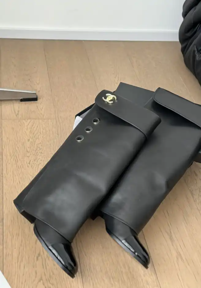 hype Chanel Boots