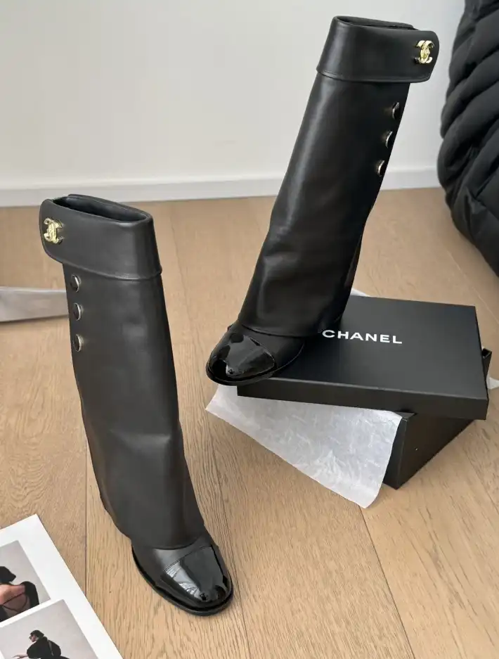 hype Chanel Boots