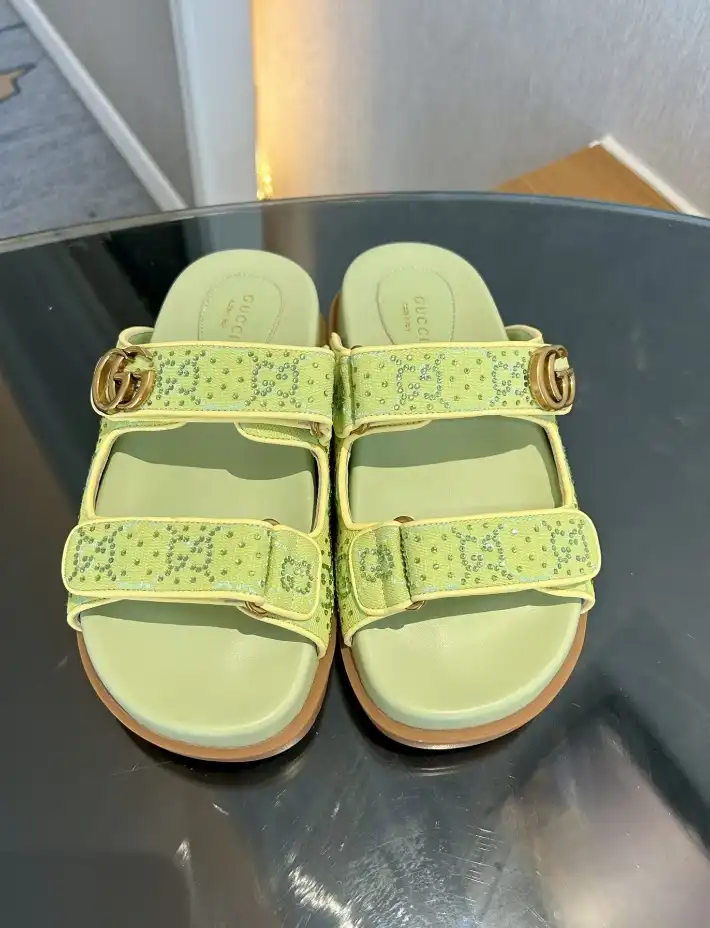 hype Gucci Sandals